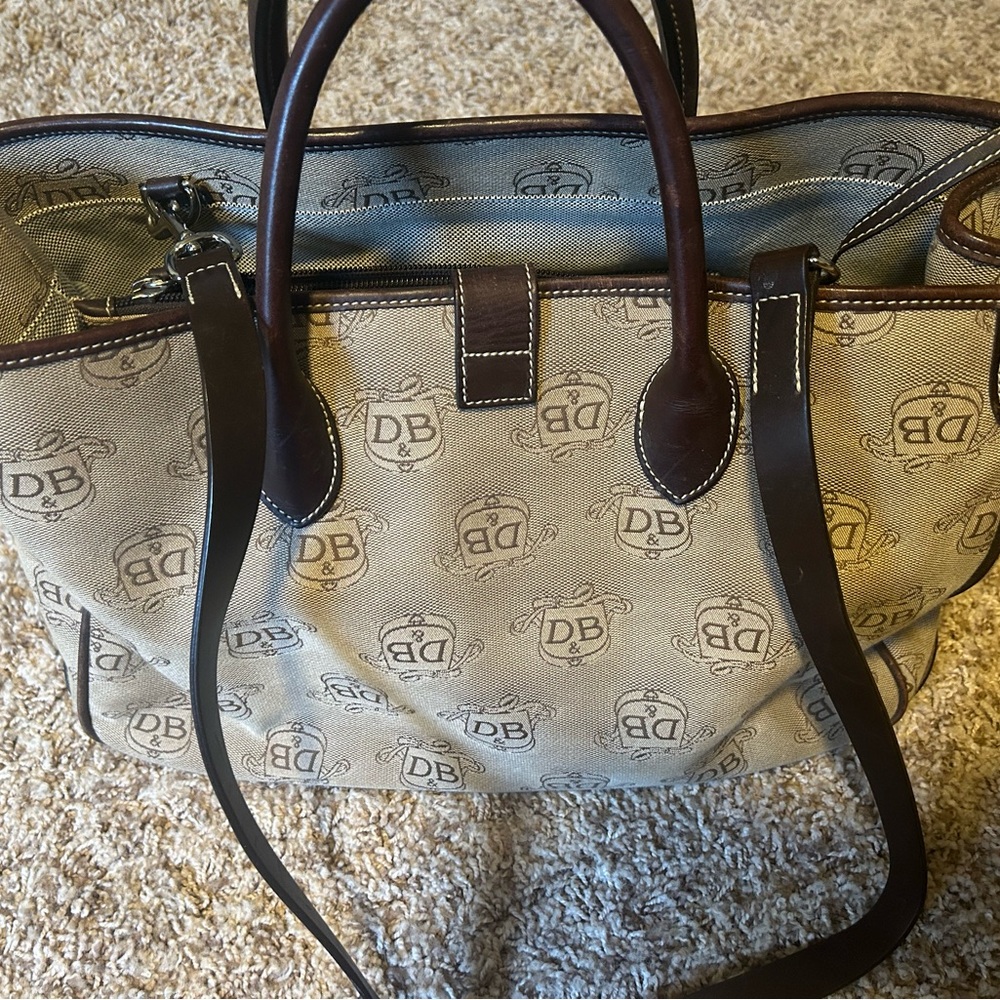 Dooney & Bourke Bag